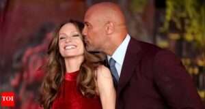 Navigating Love in the Spotlight: How Dwayne Johnson and Lauren Hashian Manage Their 12-Year Age Gap