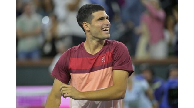 Carlos Alcaraz: The Unseen Adaptability in Tennis and Its Impact on Performance Carlos Alcaraz’s revelation about adapting to court changes highlights the importance of focus and mental resilience in tennis. Image courtesy (motociclismo.pt)