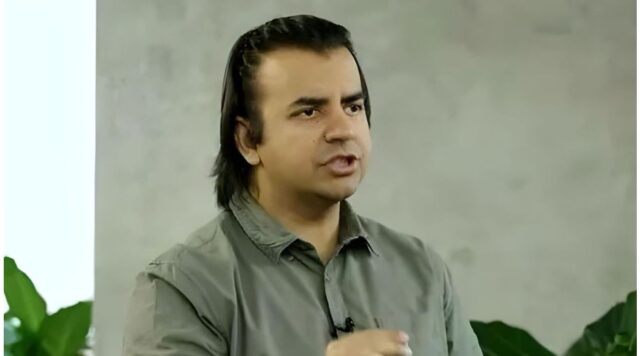 Kya Chal Raha Hai? How Weekly Reporting Transforms Workplace Accountability - Image 1 Ola's Bhavish Aggarwal implements 'Kya Chal Raha Hai?' to enhance accountability through weekly reports (img-cdn.thepublive.com).