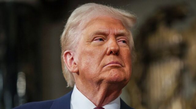 Navigating the Trump Administration's Tariff Turbulence: What It Means for the Economy - Image 1 Explore the implications of Trump's tariffs on the economy and stock market, and what it means for consumers and businesses (image.cnbcfm.com).