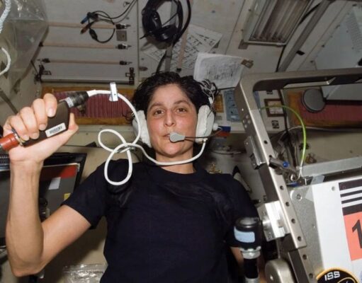 Sunita Williams’ Dramatic Return from the ISS: The 9-Month Mission That Ended on March 19, 2025″ Sunita Williams prepares for her return from the ISS after a 9-month ordeal, highlighting the challenges of space travel. Image courtesy (cf-img-a-in.tosshub.com)