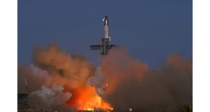 SpaceX's eighth Starship test flight ends in failure, prompting FAA investigation and causing air traffic disruptions in Florida (phantom-marca.uecdn.es).