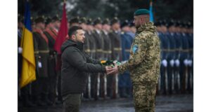 Explore the strategic significance of the Dnipro River in the Ukraine conflict and the implications for future peace negotiations (images.theconversation.com).