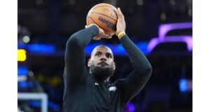 Exploring the future faces of the NBA and the impact of LeBron James' legacy (s.yimg.com).