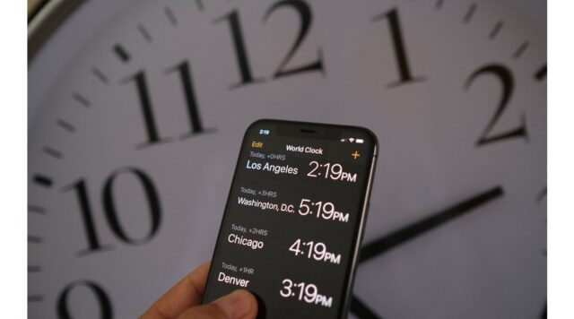 The Great Time Debate: Should Daylight Saving Time Be Canceled? - Image 1 Exploring the ongoing debate and health impacts surrounding daylight saving time in America (www.usatoday.com).