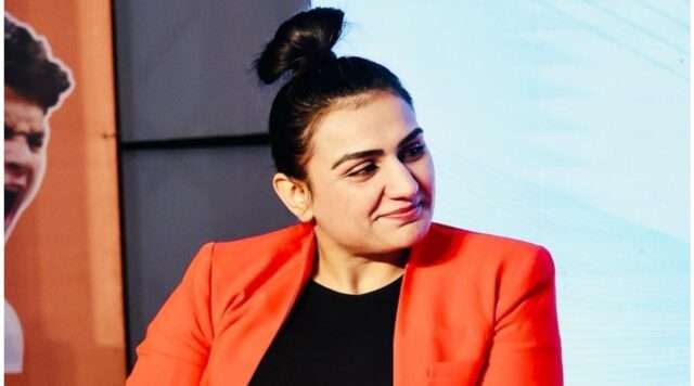 The Unfolding Drama: A Closer Look at the Controversy Surrounding Boxer Sweety Boora and Deepak Hooda An in-depth analysis of the controversy surrounding boxer Sweety Boora and her husband Deepak Hooda, exploring the implications of their domestic dispute (feeds.abplive.com).