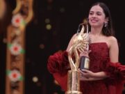 Nitanshi Goel Shines at IIFA 2025: The 17-Year-Old Starlet’s Triumphant Rise with Best Actress Win Explore the inspiring journey of Nitanshi Goel, the 17-year-old star who won Best Actress at IIFA 2025 for her role in Laapataa Ladies. Image courtesy (www.hindustantimes.com)