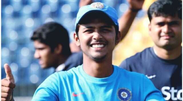 Zeeshan Ansari: The Rising Star in Sports Management Explore the inspiring journey of Zeeshan Ansari, a rising star in sports management who is empowering young athletes and changing the landscape of the industry. Image courtesy (images.indianexpress.com)