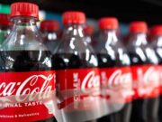 PepsiCo and Kraft Heinz face growing shareholder pressure to adopt more sustainable packaging practices in the U.S. (imgproxy.divecdn.com).