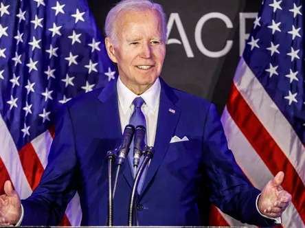 Biden Returns to Spotlight, Accuses Trump of 'Taking a Hatchet' to Social Security in 2025 – April 15 Clash Biden Returns to Spotlight, Accuses Trump of 'Taking a Hatchet' to Social Security in 2025 – April 15 Clash